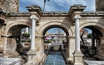 جولة داخل مدينة انطاليا تركيا و أفضل الفنادق بها