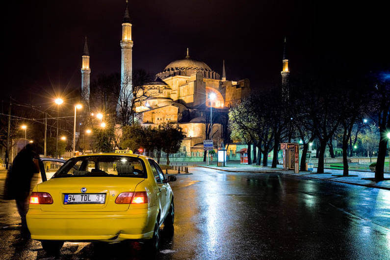 التاكسي في اسطنبول 
