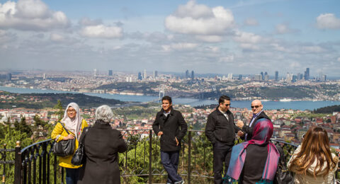 السياحة في تلة العرائس .. أجمل مناطق اسطنبول للاستمتاع بغروب الشمس